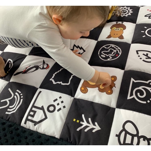Mata edukacyjna kontrastowa by Dzieciaki Cudaki / BABYSTEPS